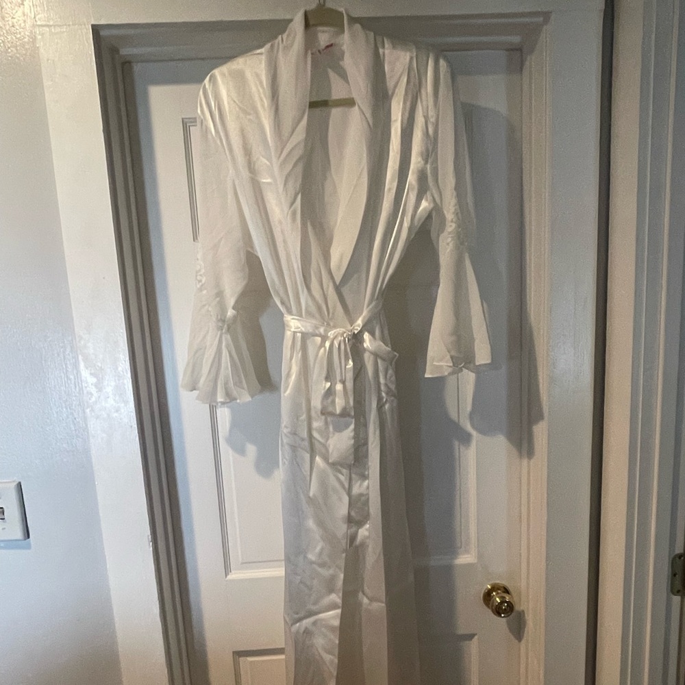 COPY - Oscar De La Renta pink label robe. Size S